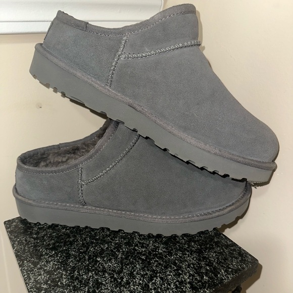 UGGs women Gray Suede Slip-On Shoes - Picture 6 of 10